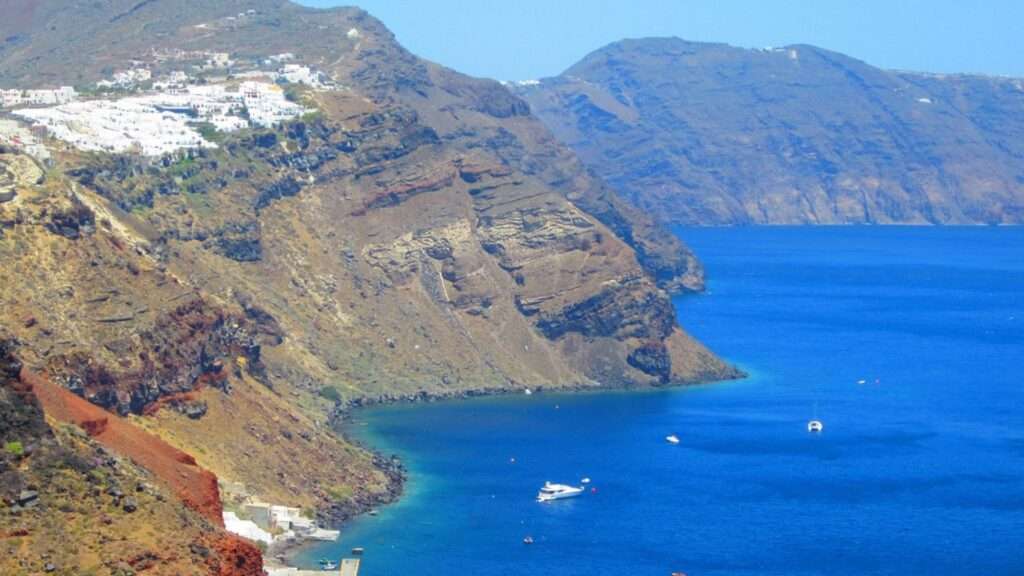 Places to visit in santorini